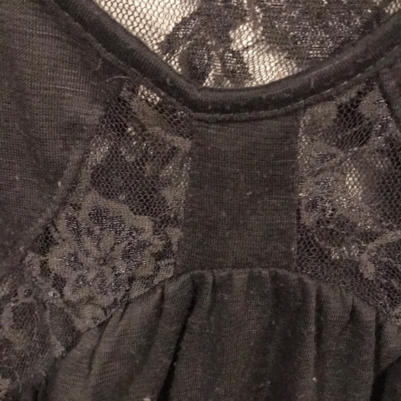 Romantic Rebel top - Picture 2 of 4